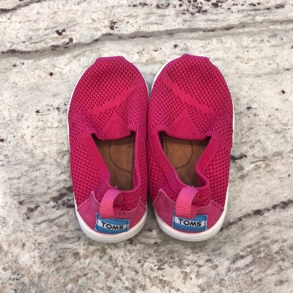 TOMS Kids - Alpargata Mesh in Fuchsia - Picture 2 of 8